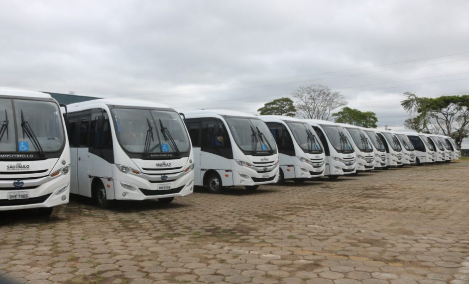 Entrega de veículos aos municípios consorciados